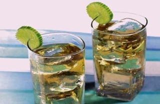 Té frío de miel y kion